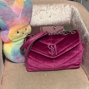 Steve Madden fuchsia/purple Velvet Chain Shoulder Bag! BNWT!